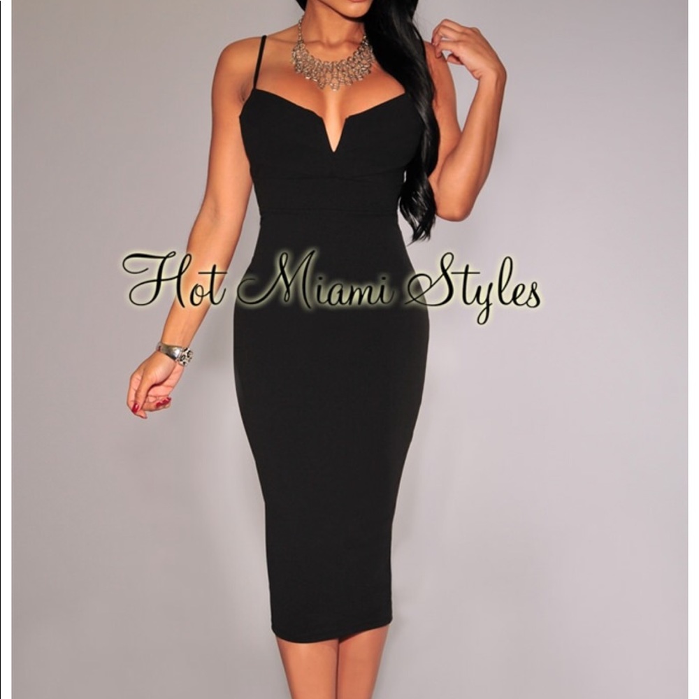 Hot Miami styles black v neck dress
